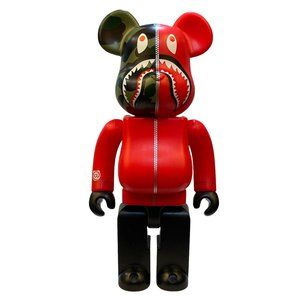 A Bathing Ape 1st Camo Shark 400% Bearbrick Figure 2017